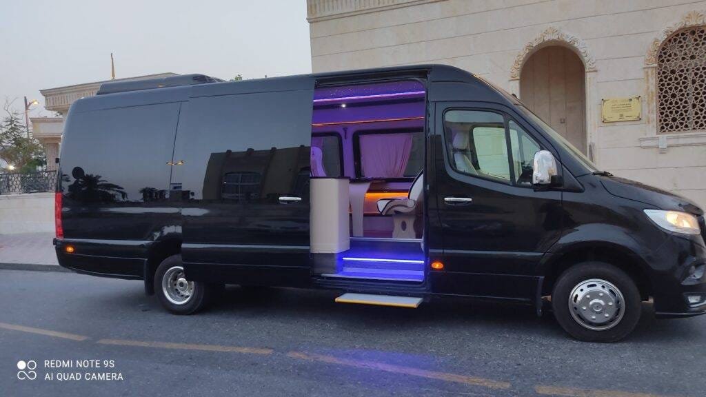 mini bus rental dubai
